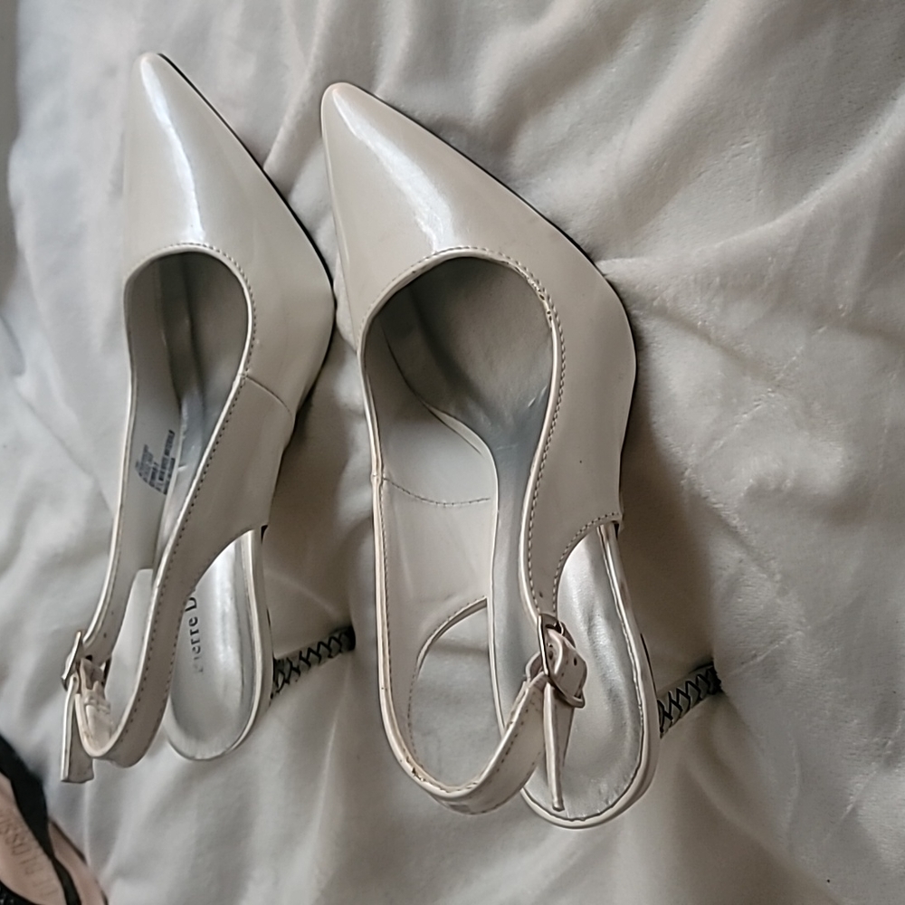 Women elegant shoes